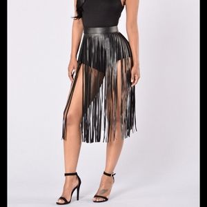 Shake and shimmy belt